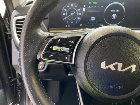 Used 2024 Kia Seltos SX w/ SX Sunroof Package image 35