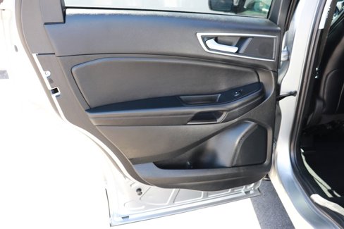 Used 2023 Ford Edge SEL image 11