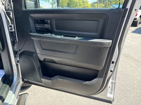 Used 2018 RAM 1500 Express image 18