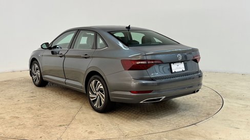 Used 2020 Volkswagen Jetta SEL Premium image 3