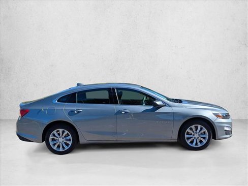 Used 2023 Chevrolet Malibu LT image 4