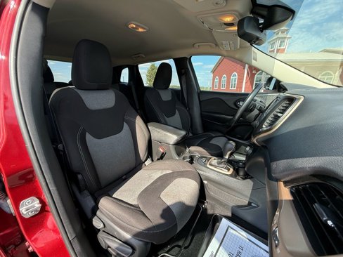 Used 2014 Jeep Cherokee Latitude image 15