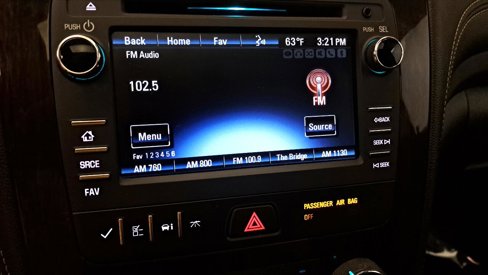Used 2017 Chevrolet Traverse LT w/ Style and Technology Package image 14