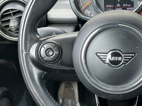 Used 2021 MINI Cooper 4-Door Hardtop image 37