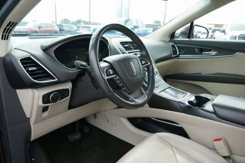 Used 2020 Lincoln Nautilus Reserve w/ Equipment Group 201A image 21