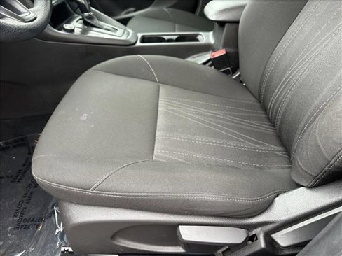 Used 2017 Ford Focus SE image 12