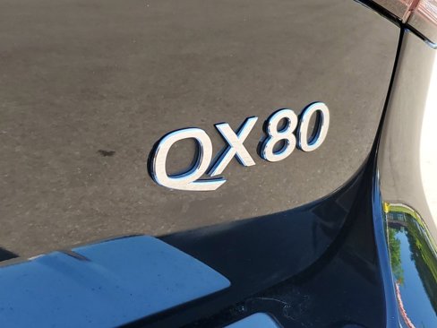 Used 2015 INFINITI QX80 4WD image 7
