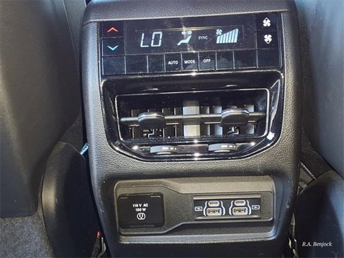 Certified 2021 Jeep Grand Cherokee L Laredo image 23