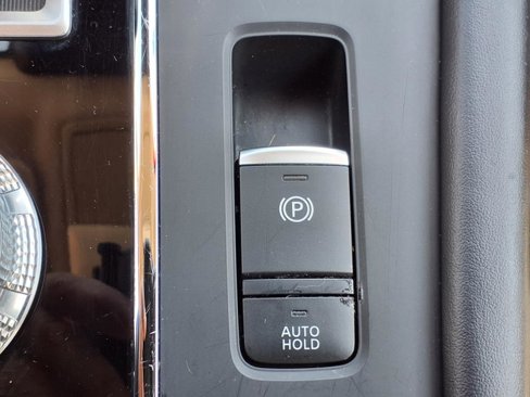 Used 2024 Mitsubishi Outlander SE Black Edition image 23