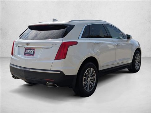 Used 2017 Cadillac XT5 Luxury w/ Driver Awareness Package image 3