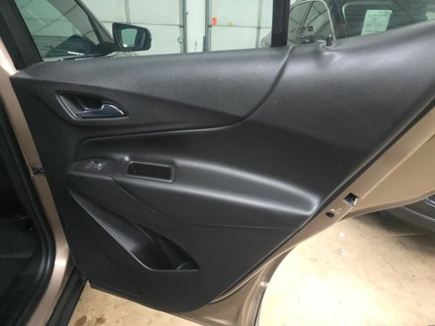 Used 2018 Chevrolet Equinox LT image 7
