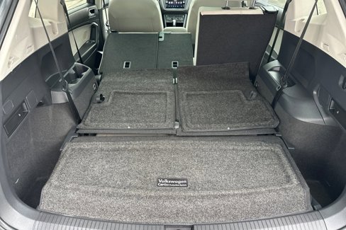 Used 2021 Volkswagen Tiguan SE image 17