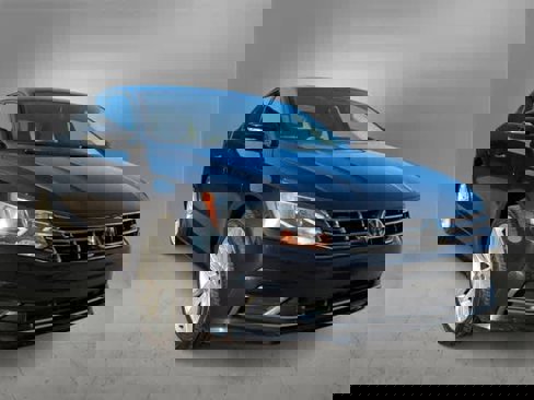 Used 2019 Volkswagen Passat 2.0T Wolfsburg image 2