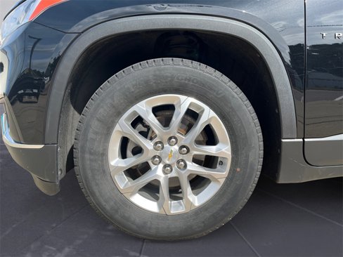 Used 2018 Chevrolet Traverse LT image 14