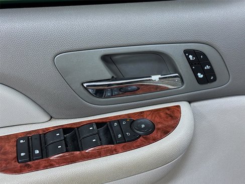Used 2008 Chevrolet Tahoe LT image 18