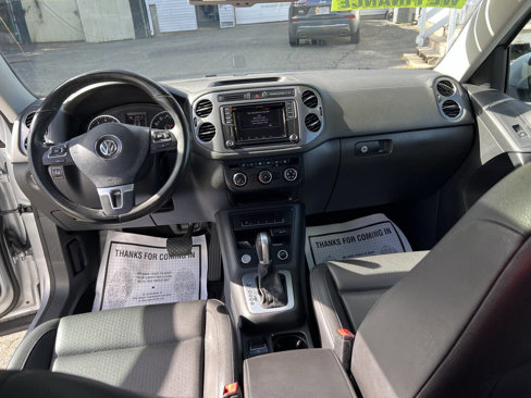 Used 2017 Volkswagen Tiguan Wolfsburg Edition image 17
