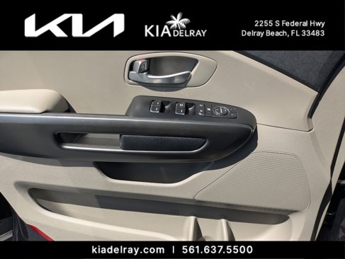 Used 2019 Kia Sedona EX image 29