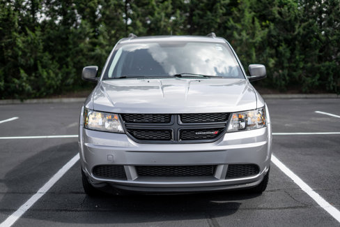 Used 2018 Dodge Journey SE w/ Connectivity Group image 2