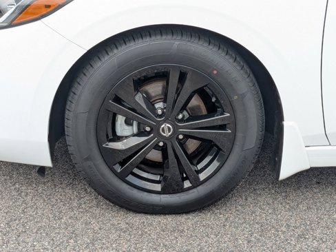 Used 2020 Nissan Sentra SV image 3