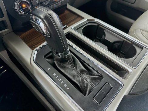 Used 2016 Ford F150 Lariat w/ Equipment Group 502A Luxury image 17