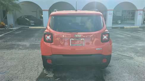 Used 2017 Jeep Renegade Latitude w/ Safety & Security Group image 6