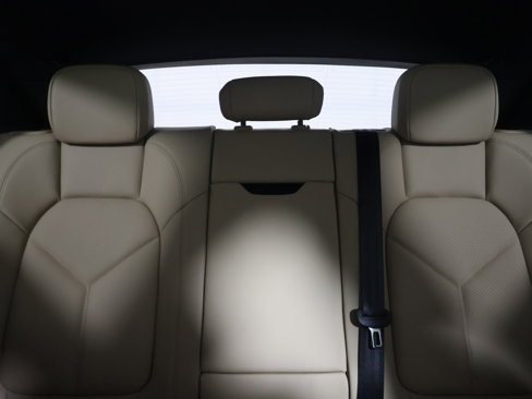 New 2025 Porsche Macan image 16