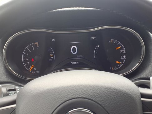 Used 2021 Jeep Grand Cherokee Limited X image 14