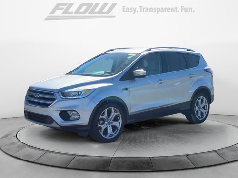 Used 2017 Ford Escape Titanium image 3