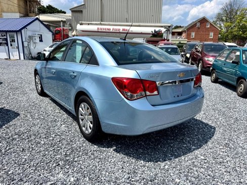 Used 2011 Chevrolet Cruze LS w/ Connectivity Package image 6