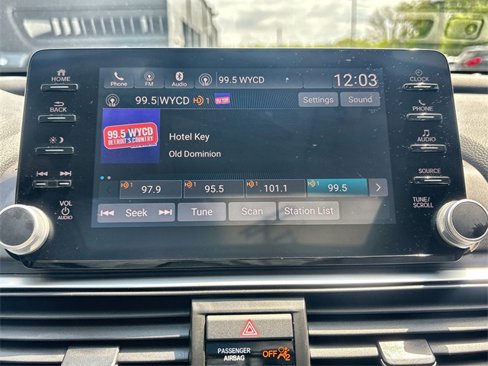 Used 2018 Honda Accord EX-L image 16