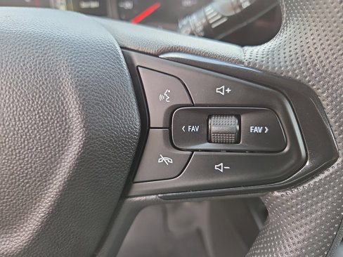 Certified 2024 Chevrolet Trax LS w/ LS Convenience Package image 30