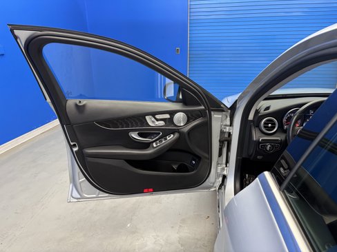 Used 2016 Mercedes-Benz C 300 Sedan image 9