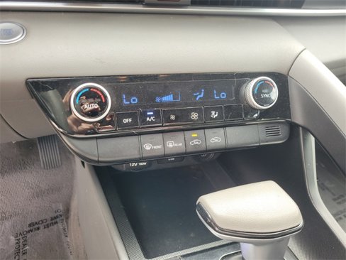 Used 2021 Hyundai Elantra SEL image 22