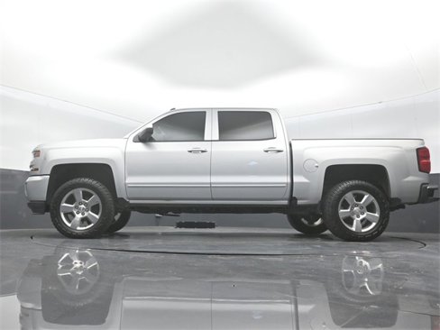 Used 2018 Chevrolet Silverado 1500 LT w/ Texas Edition image 20