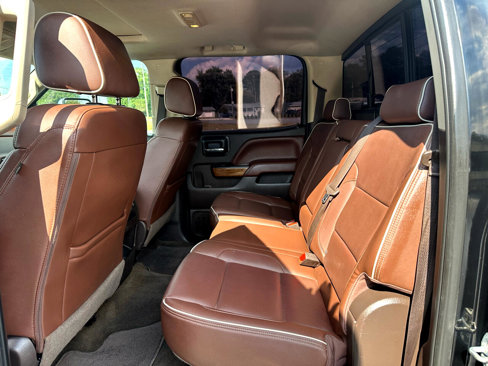 Used 2016 Chevrolet Silverado 2500 High Country w/ Duramax Plus Package image 12