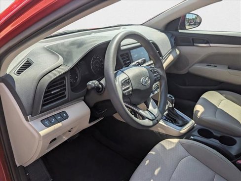Used 2020 Hyundai Elantra SEL image 10
