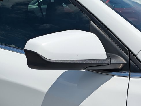 Used 2024 Chevrolet Equinox LT image 12
