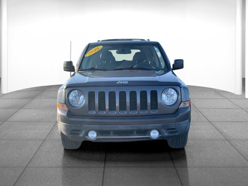 Used 2016 Jeep Patriot High Altitude image 2