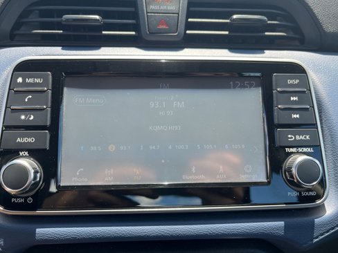 Used 2023 Nissan Versa SV image 21