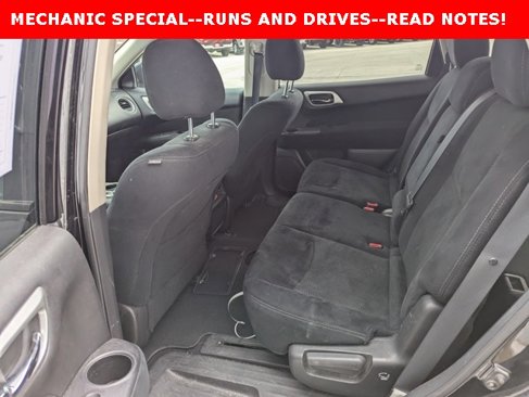 Used 2016 Nissan Pathfinder SV image 10
