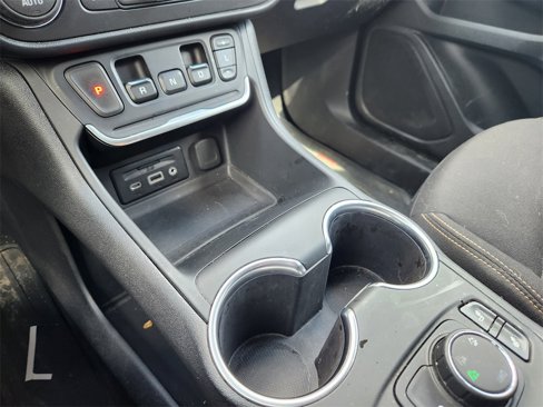 Used 2018 GMC Terrain SLE w/ Infotainment Package I image 17