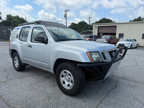 Used 2012 Nissan Xterra X image 3
