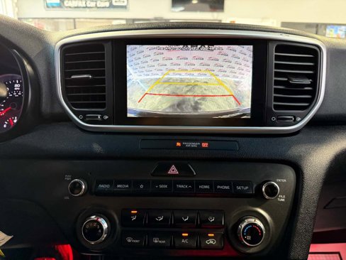 Used 2020 Kia Sportage S image 22