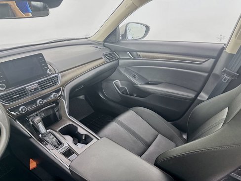 Used 2020 Honda Accord EX image 21
