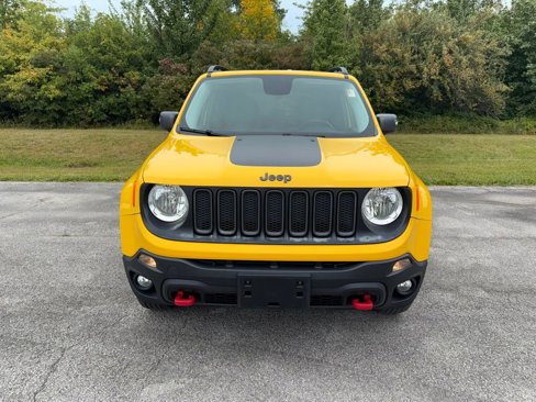 Used 2017 Jeep Renegade Trailhawk w/ Premium Trailhawk Package image 9