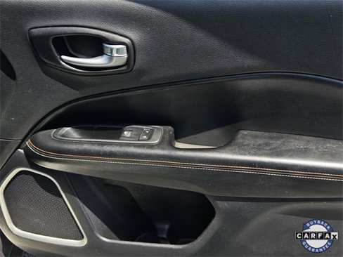 Used 2021 Jeep Compass Latitude image 35