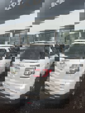 Used 2016 GMC Acadia SLT image 4
