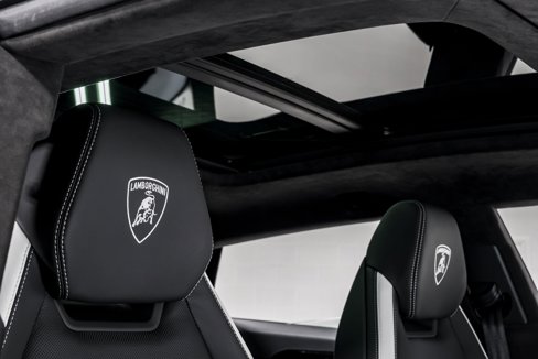 Used 2024 Lamborghini Urus S image 42
