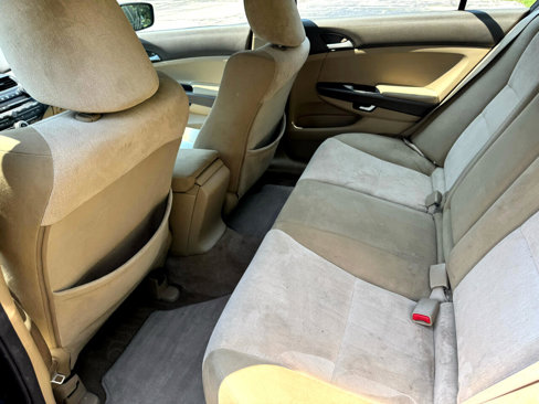 Used 2010 Honda Accord LX-P image 32