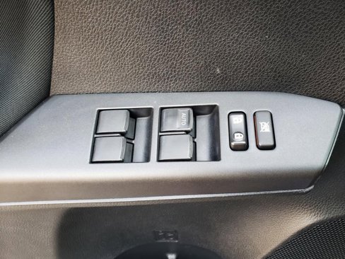 Used 2017 Toyota RAV4 LE image 26